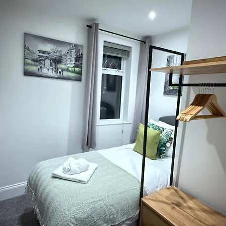 Southmead Place By Cliftonvalley Holiday home *