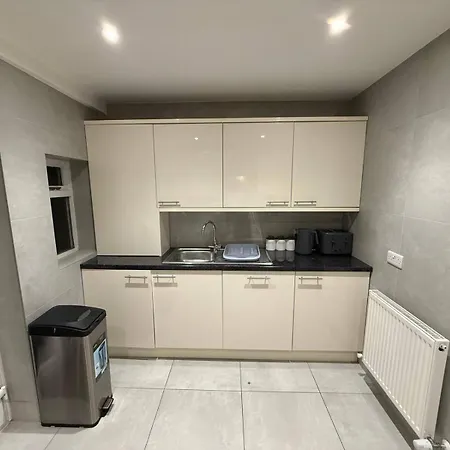 Southmead Place By Cliftonvalley Holiday home