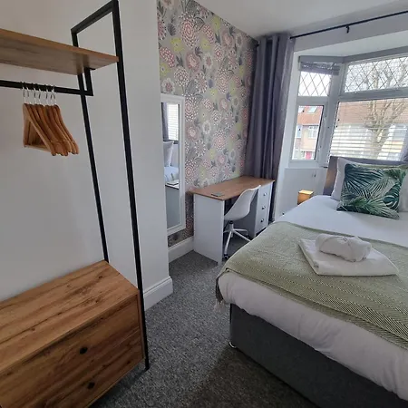 Southmead Place By Cliftonvalley Holiday home *